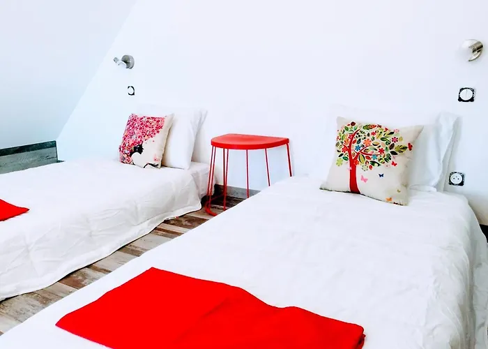 Janéa Deep Red House Reichsfeld