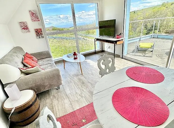 Villa Janéa Deep Red House